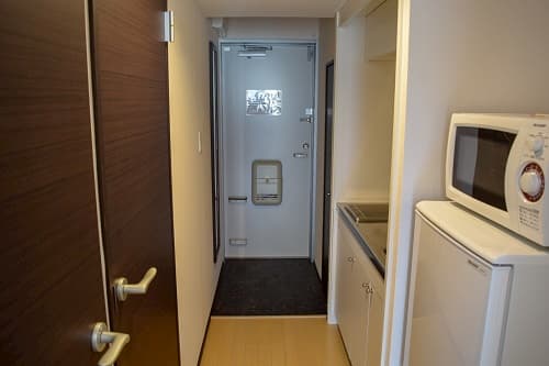 室内から玄関.jpg | レオネクスト葉