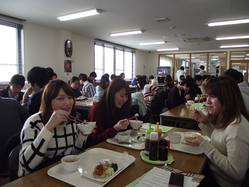 食堂での食事.JPG | 星水館
