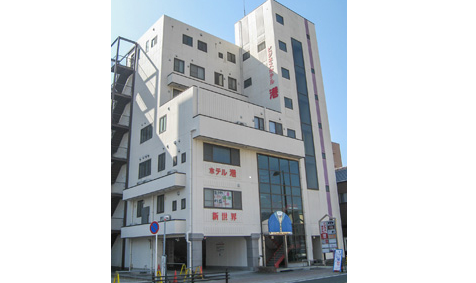 ホテル港